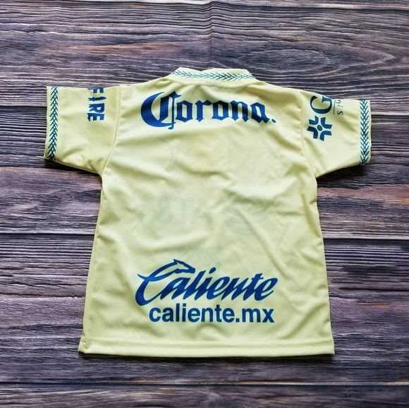 Club America kid's soccer uniform - Picture 2 of 3